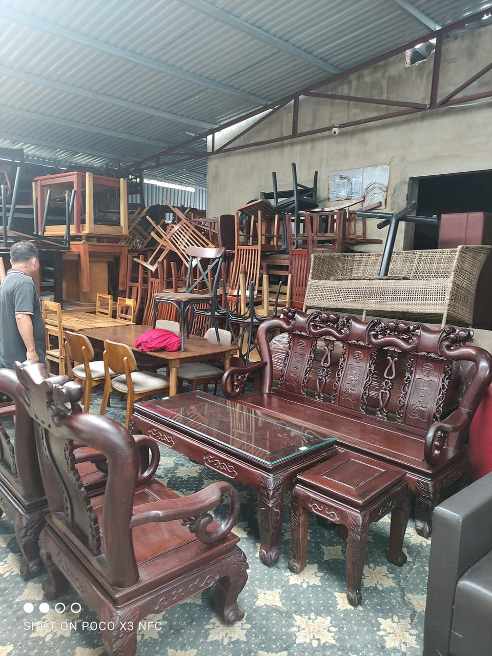 ceac0e7fd1671a394376